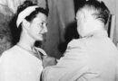 Virginia Hall receiving a Distinguished Service Cross from President Harry Truman